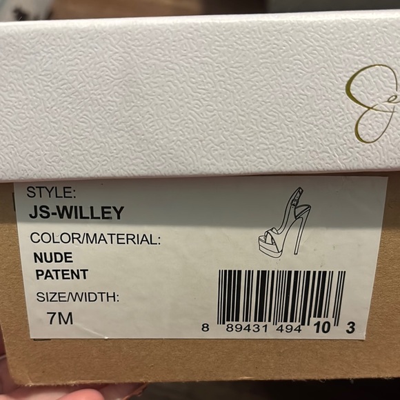 Jessica Simpson Feather Design Box - Picture 2 of 5